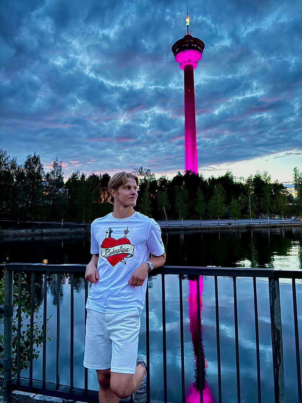 Rakastaja T-paita, valkoinen